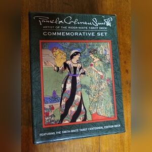 ommemorative Tarot Deck Set